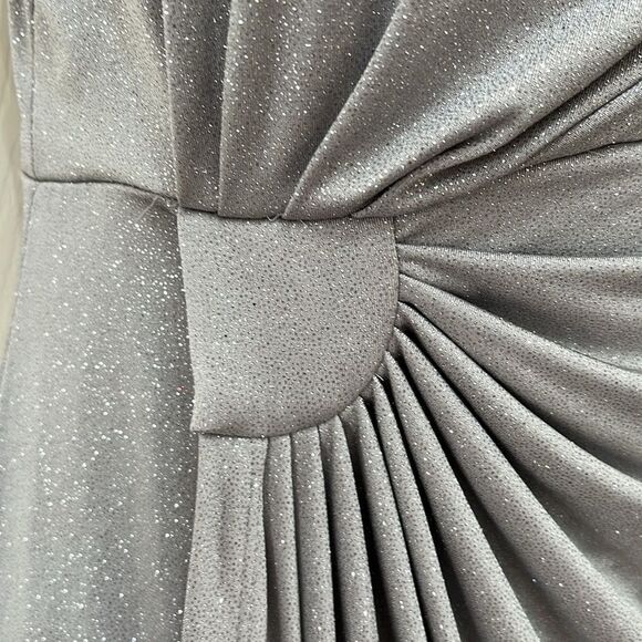 Dressbarn Size Petite 4 Sparkling Silver Metallic Sleeveless Ruched Mini Dress - Picture 6 of 13